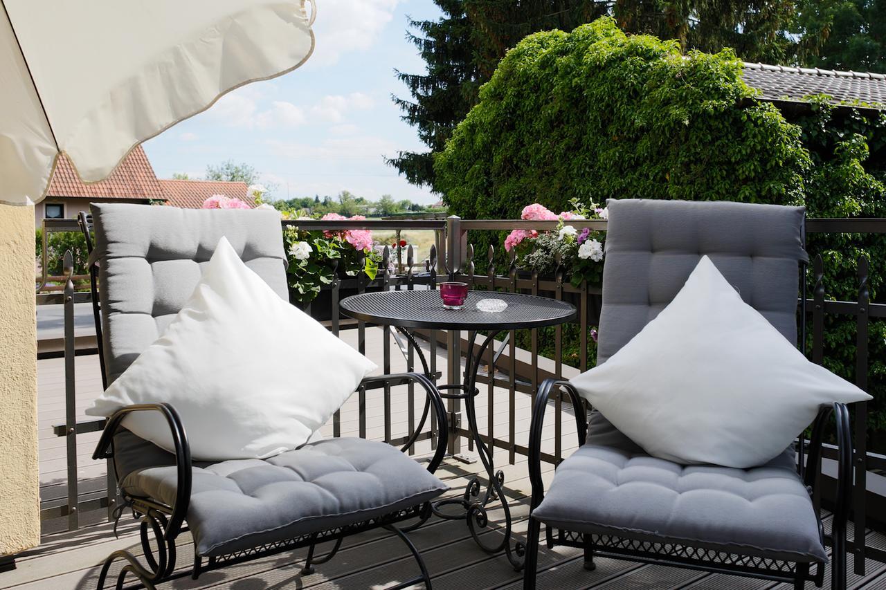 Das Kleine Hotel Iphofen, Fruehstueckszauber, No Waste, Nachhaltig, Nahe Aller Weingueter, Knauf Gips Kg Und Connekt, Kleines Secret Mit Garten & Terrassen, Tv Mirrorring, 55" Tv, Fine Dining, Hunde Willkommen Εξωτερικό φωτογραφία