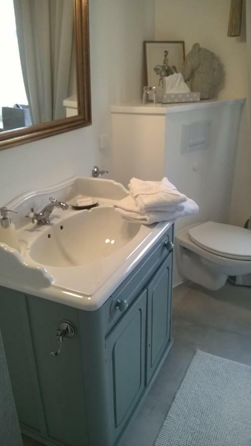 Das Kleine Hotel Iphofen, Fruehstueckszauber, No Waste, Nachhaltig, Nahe Aller Weingueter, Knauf Gips Kg Und Connekt, Kleines Secret Mit Garten & Terrassen, Tv Mirrorring, 55" Tv, Fine Dining, Hunde Willkommen Εξωτερικό φωτογραφία