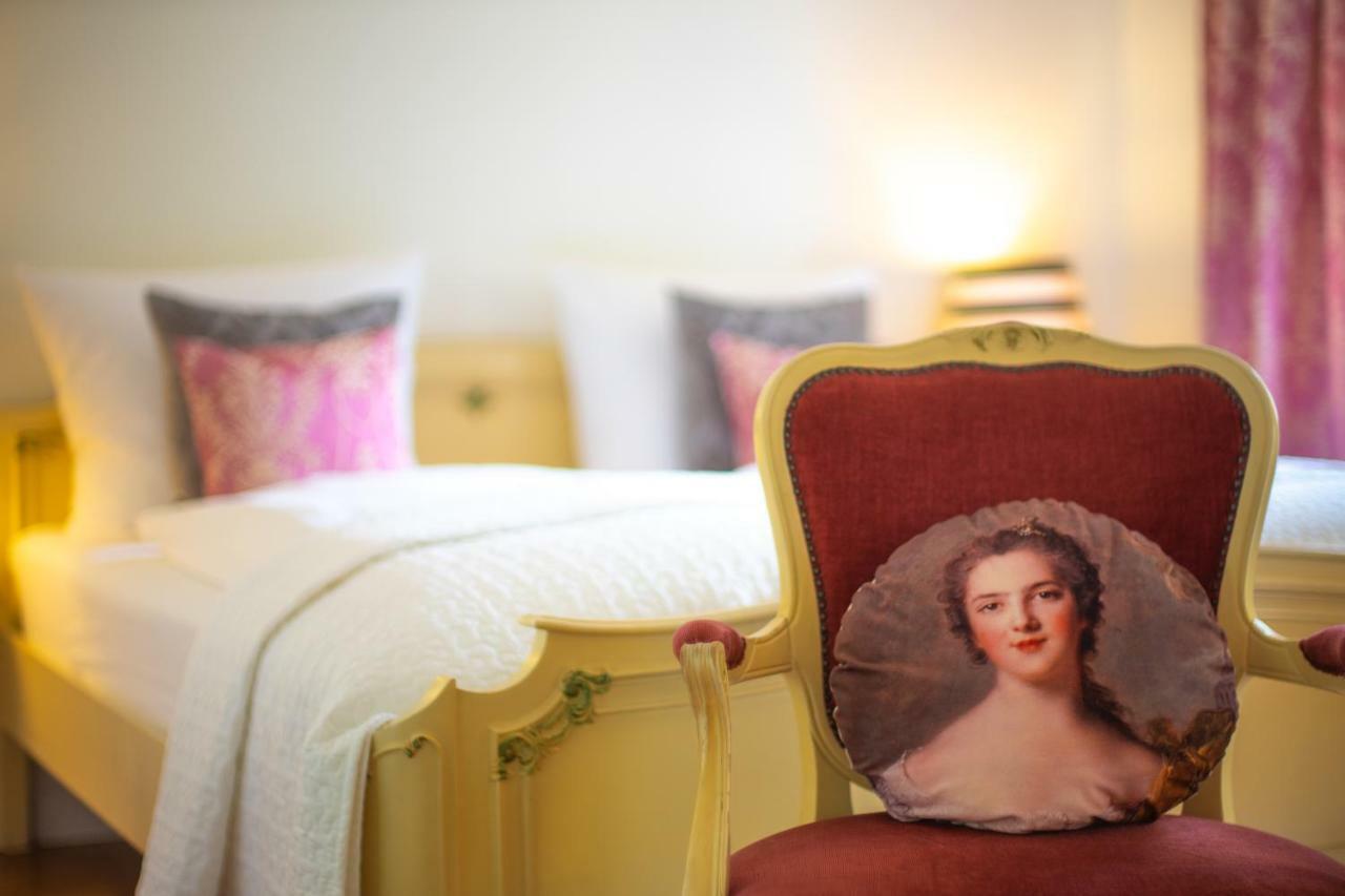 Das Kleine Hotel Iphofen, Fruehstueckszauber, No Waste, Nachhaltig, Nahe Aller Weingueter, Knauf Gips Kg Und Connekt, Kleines Secret Mit Garten & Terrassen, Tv Mirrorring, 55" Tv, Fine Dining, Hunde Willkommen Εξωτερικό φωτογραφία